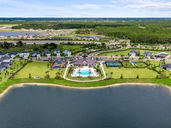 Building Photo - 11164 NW Middle Stream Dr