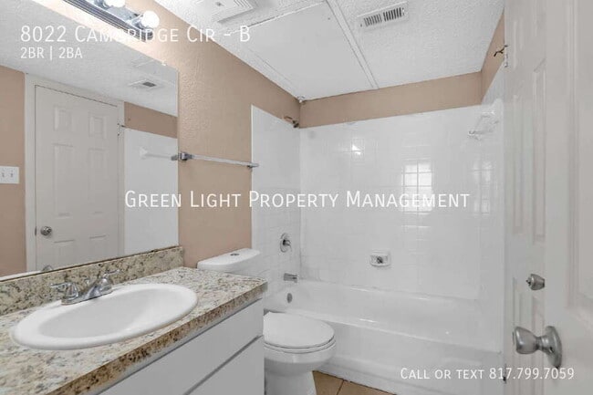 Building Photo - 8022 Cambridge Cir