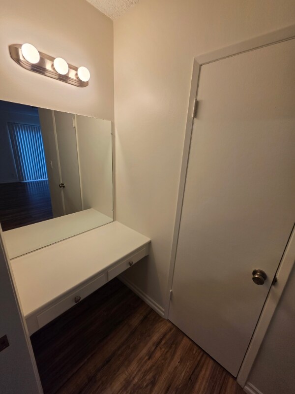 Building Photo - 5430 Corteen Pl