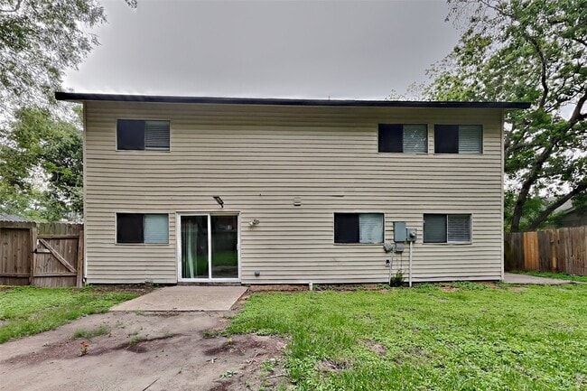 Building Photo - 18319 Autumn Trails Ln