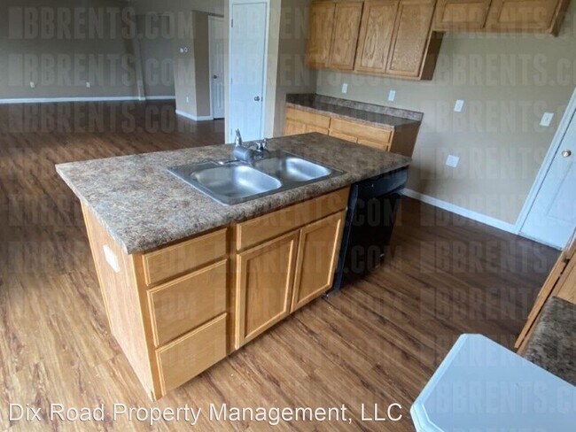 Building Photo - 3 br, 2.5 bath House - 425 Peyton Drive,