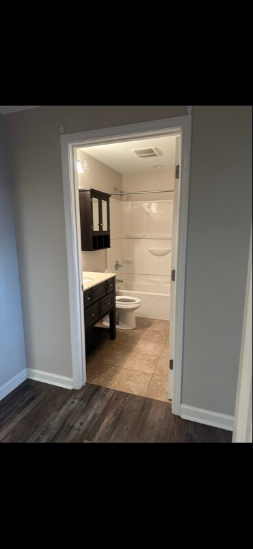 Building Photo - 1611 S Main St