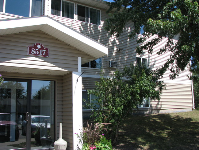 Building Photo - Raintree West Apartments