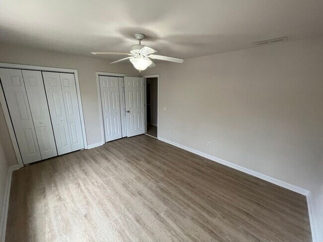 Building Photo - 6950 Sawnee Terrace