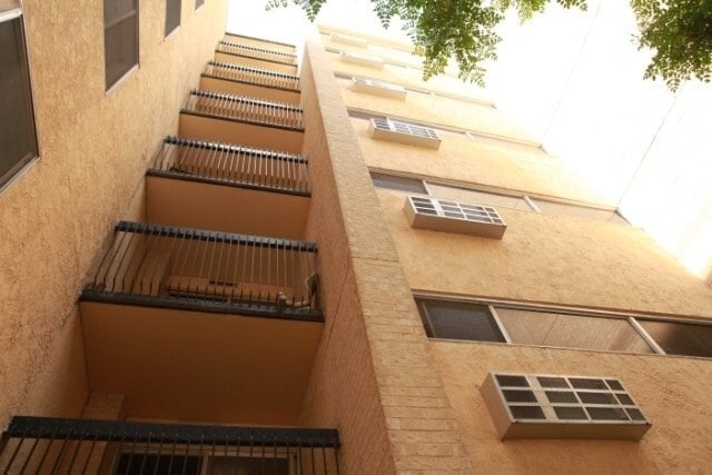 Building Photo - 201 N 13th Ave