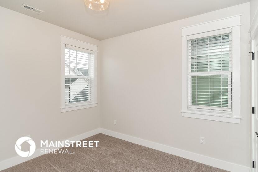 Building Photo - 228 Sounder Cir