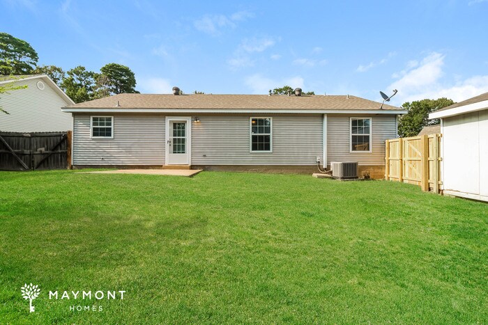 Building Photo - 2705 Timbermist Cir