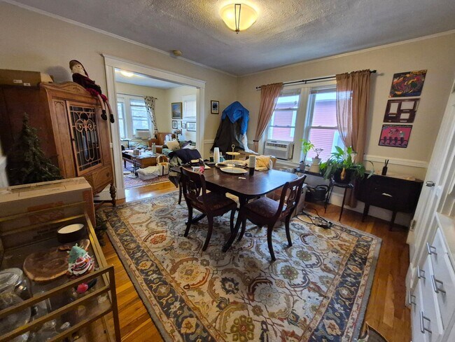 Building Photo - Nice 3 bed in Watertown