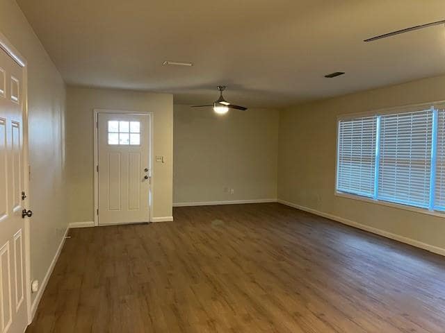 Building Photo - 8784 Par Ln