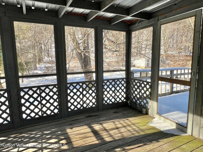 Building Photo - 3160 US-44