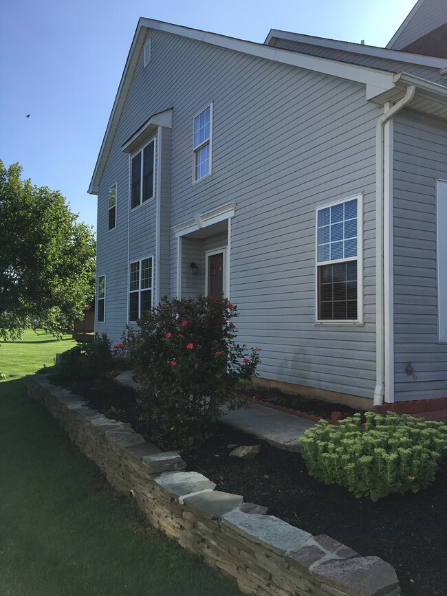 Building Photo - 4011 Greenes Way Cir