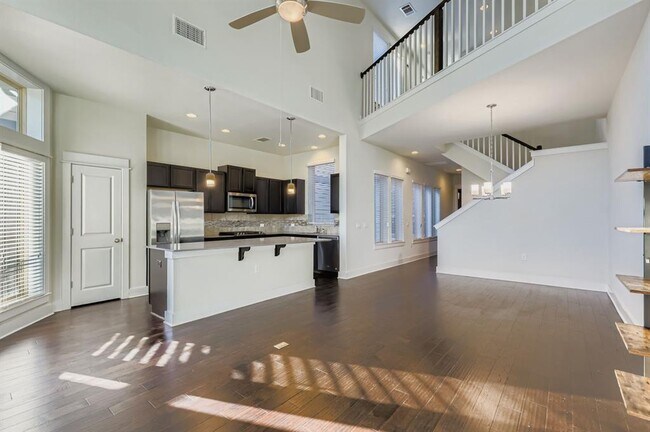Building Photo - 12518 Red Sparrow St
