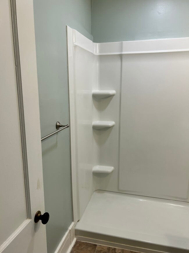 Building Photo - 940 6th St