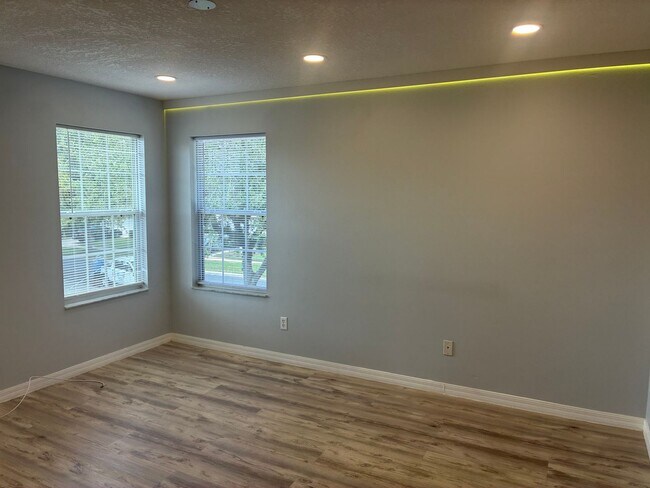 Building Photo - 2641 Emerald Island Blvd