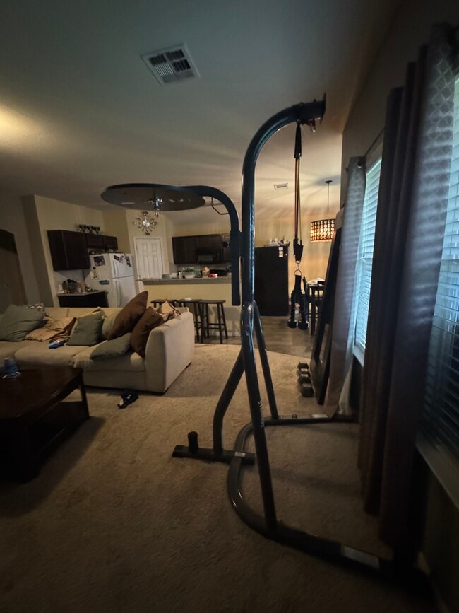 Building Photo - 376 Musgrav