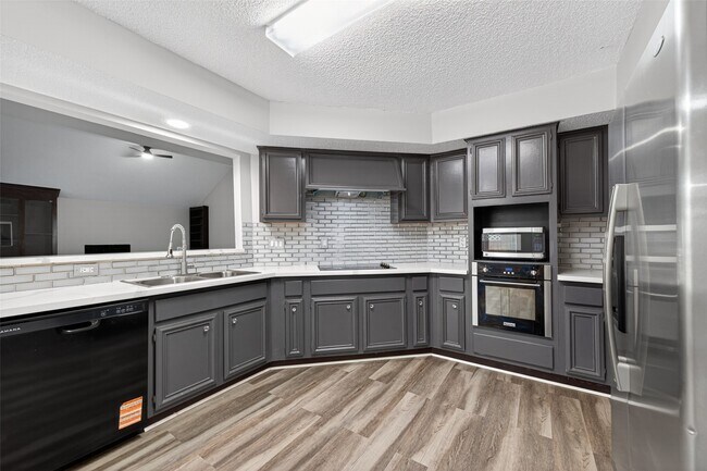 Building Photo - 12307 Gambit Dr