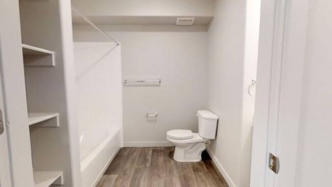 Building Photo - 2 BED 1 BATH CONDO FOR RENT IN OREM!!!