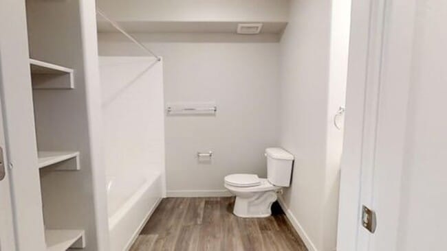 Building Photo - 2 BED 1 BATH CONDO ON THE GROUND FLOOR