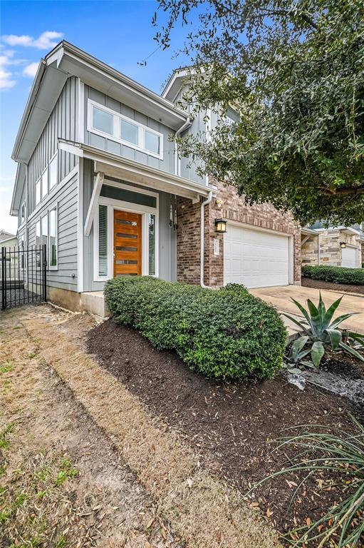 Building Photo - 2205 Capulet St
