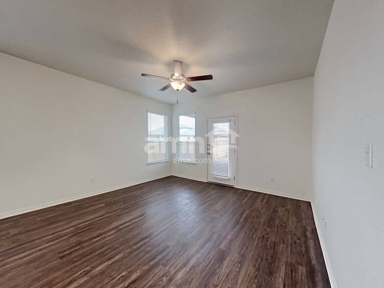 Building Photo - 380 Aspen Waters