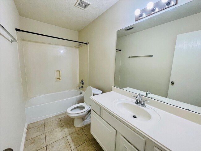 Building Photo - 7126 Durango Creek Ln