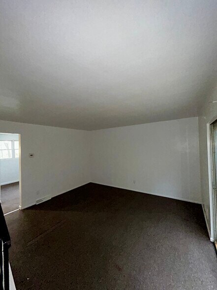 Building Photo - 551 Culler Rd