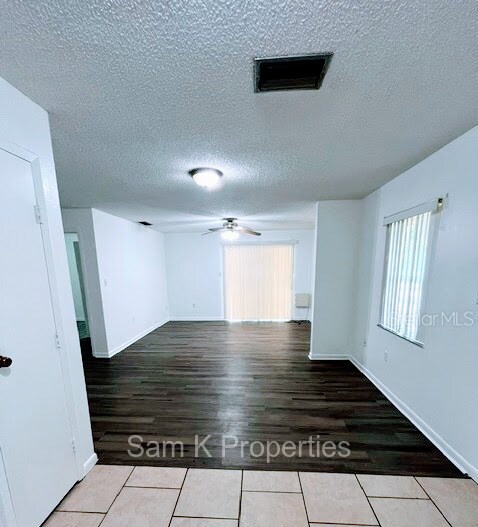 Building Photo - 331 W Alamo Dr
