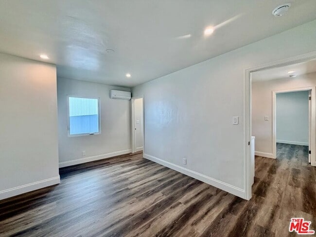 Building Photo - 501 S Gaylord Dr