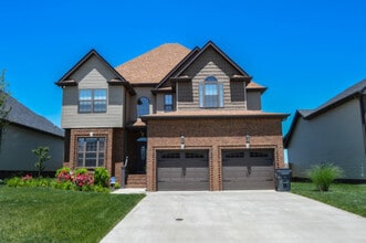 Building Photo - Pet Friendly Four Bedroom!