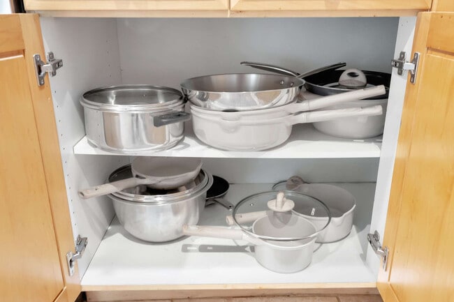 Building Photo - 530 S Gulfview Blvd