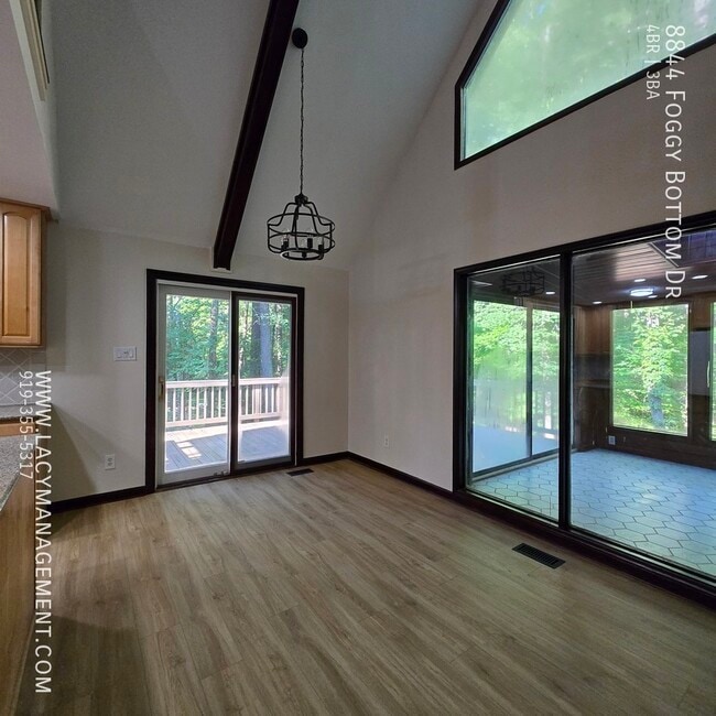 Building Photo - 8844 Foggy Bottom Dr