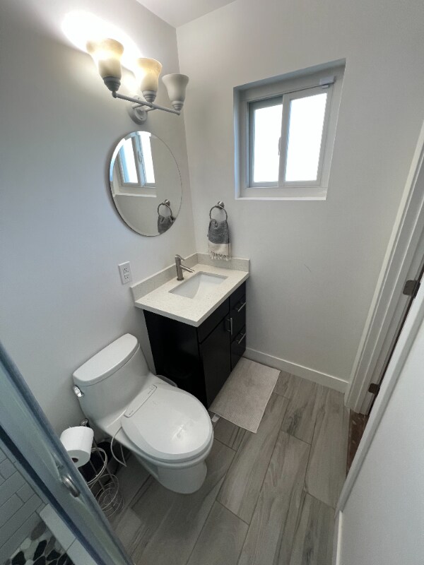 Building Photo - 6438 E Sheridan St