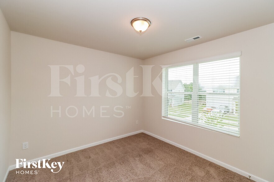 Building Photo - 5440 Cobblestone Glen Dr