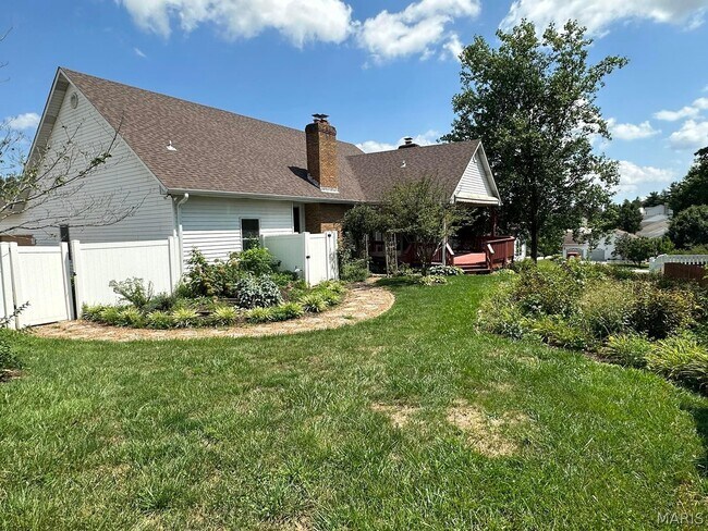 Building Photo - 4 Grayson Ridge Dr