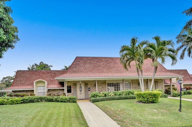 Building Photo - 5580 Tamberlane Cir