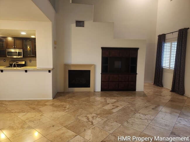 Building Photo - Modern 2-Bedroom Condo Near Victoria Gardens