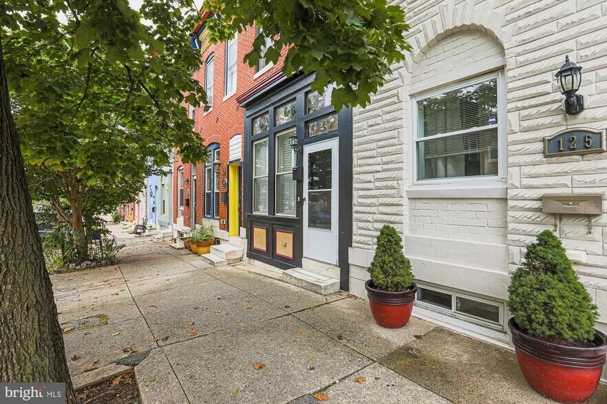 Building Photo - 127 N Patterson Park Ave