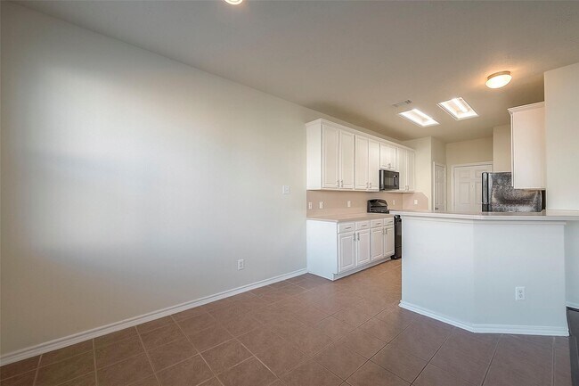Building Photo - 14330 Fairbuff Ln