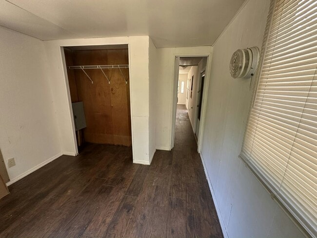 Building Photo - 130 S Suncoast Blvd