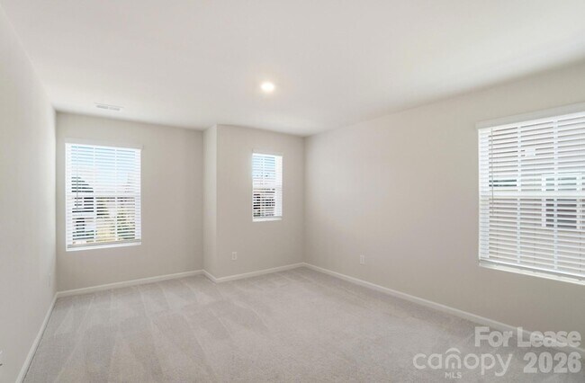 Building Photo - 15764 Country House St