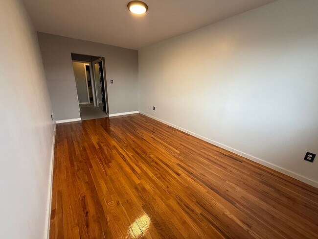 Building Photo - 1310 84th St