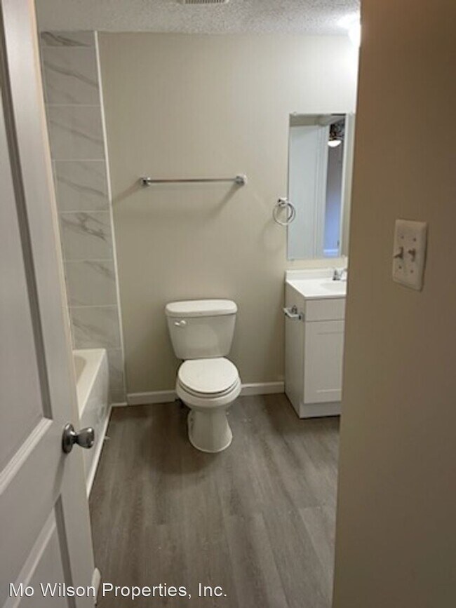 Building Photo - 3 br, 2.5 bath House - 3422 Belfry Lane