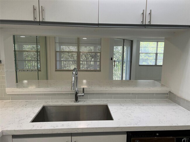 Building Photo - 1200 SW 125th Ave