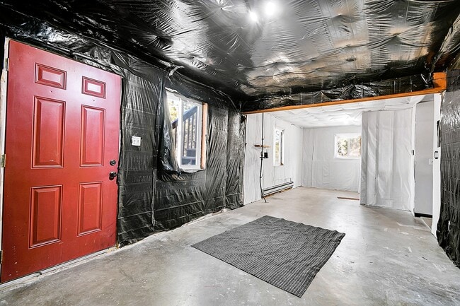 Building Photo - 26172 Center Dr