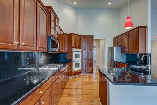 Building Photo - 756 Rolling Fork Dr