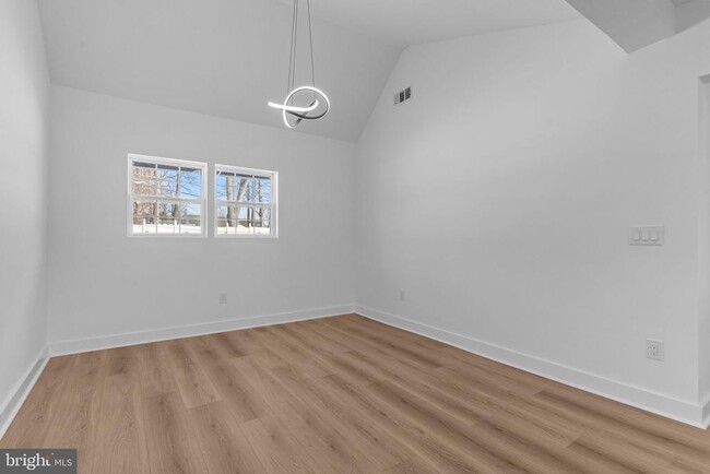 Building Photo - 139 Ivy Hill Rd