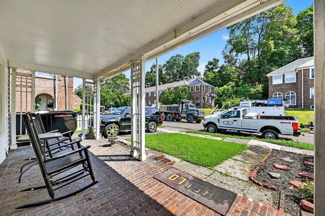 Building Photo - Turn-key Ready 3 BR 1 BA in Newburgh, NY