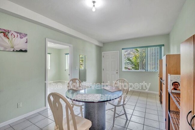 Building Photo - 2963 Papali Pl