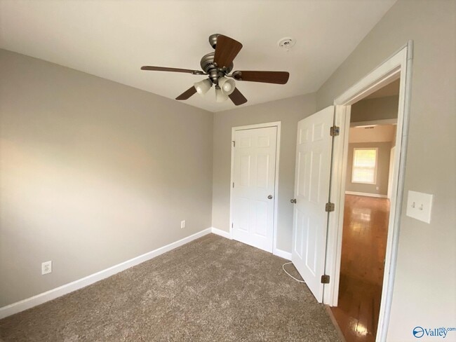 Building Photo - 22873 Horseshoe Bend