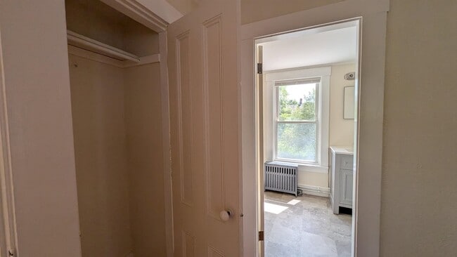 Building Photo - 126 Sullivan St